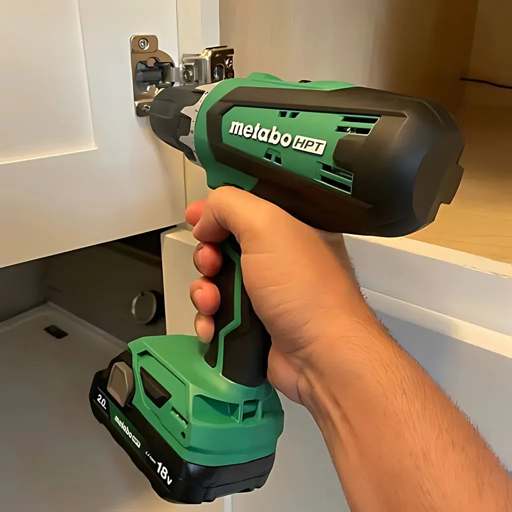 18V Cordless Brushed Drill Driver Kit