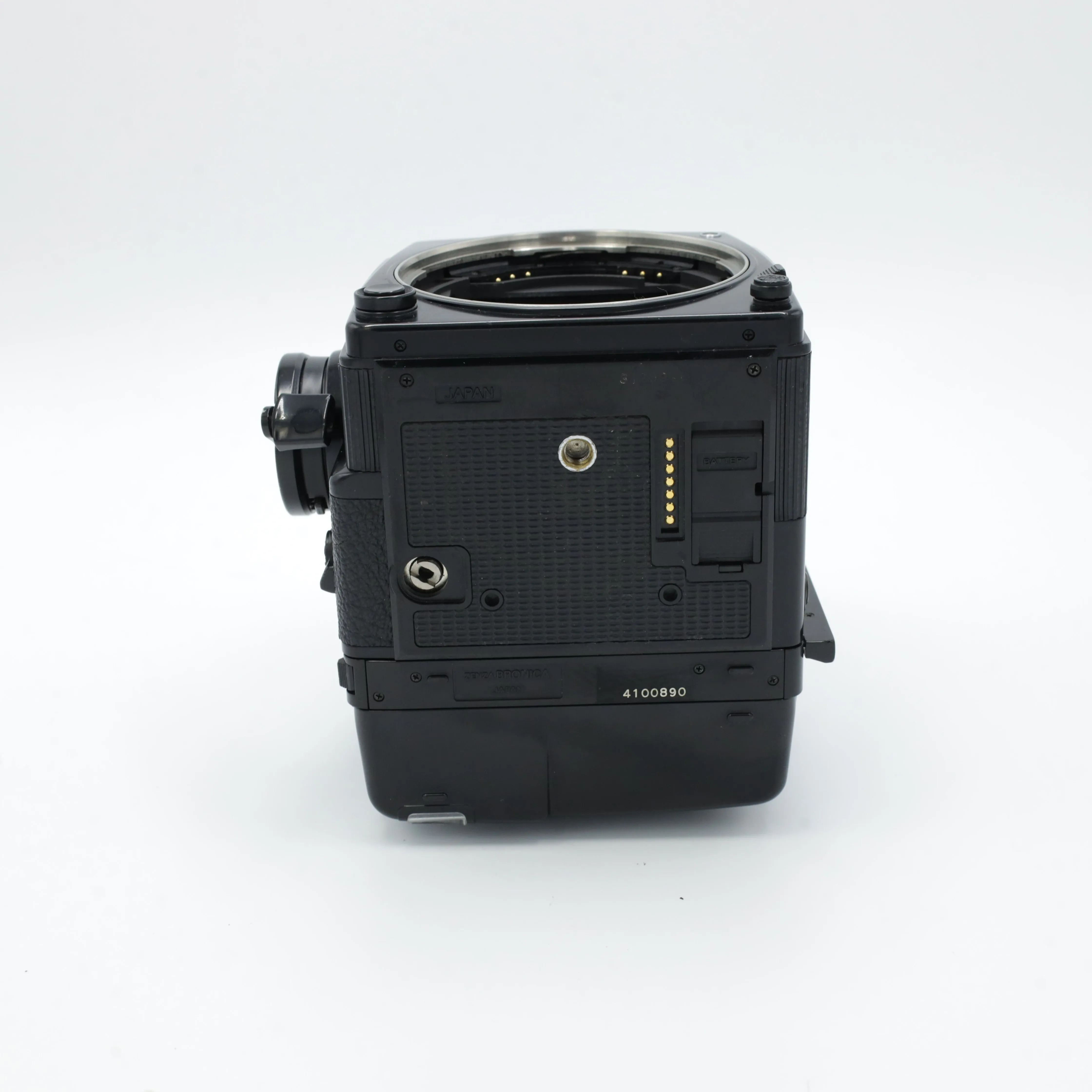 Bronica GS-1 6x7 Medium Format Camera W/ GS 120 6x7 Film Back *USED*